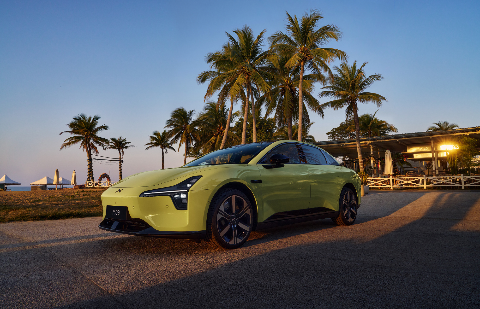 小鹏MONA M03新款，大师兄前两天在微博上说，他们把750T算力带到了2万美