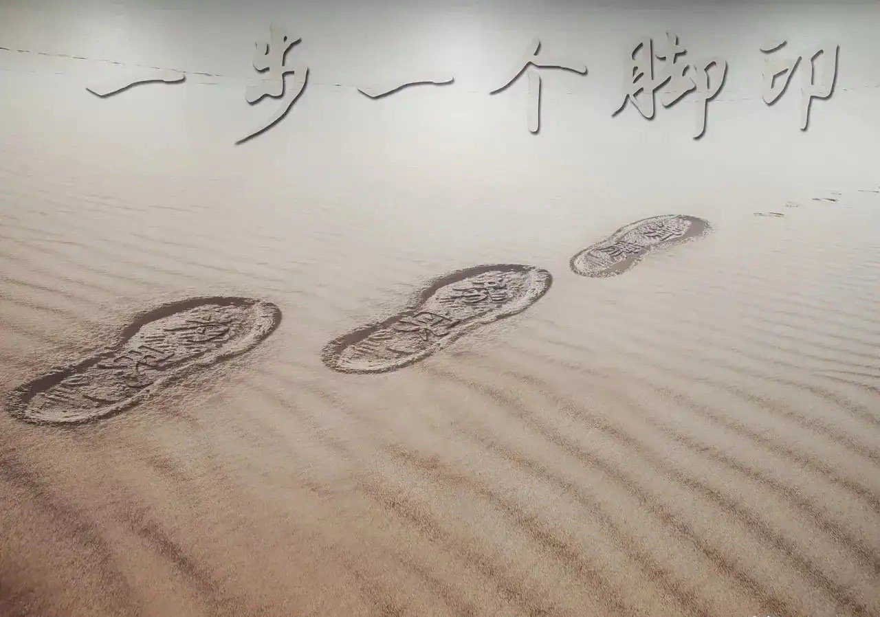 男人想做  “人上人”，必先开十二窍：第一、利益二字，一个带刀，一个带血！第二、