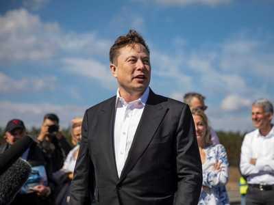美国要变天了？

最近，美国政坛和社会都很热闹。

特朗普重新入主白宫，国内外局