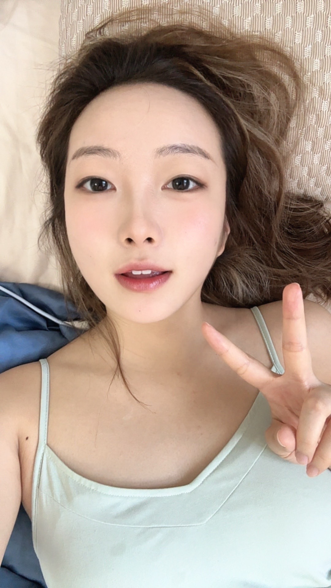 圈子日记  今天画了美美的妆 