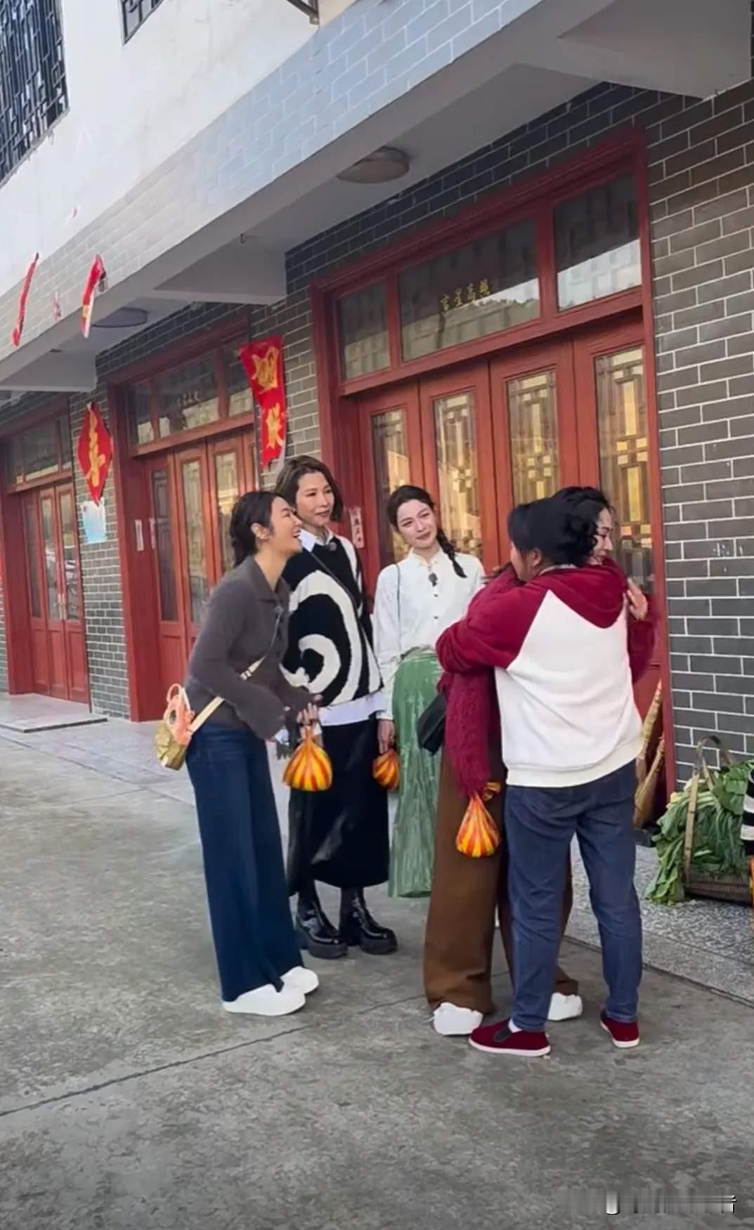 2023年的《我们的美好生活》已经过去两年了，现在再看，果然物以类聚，人以群分，