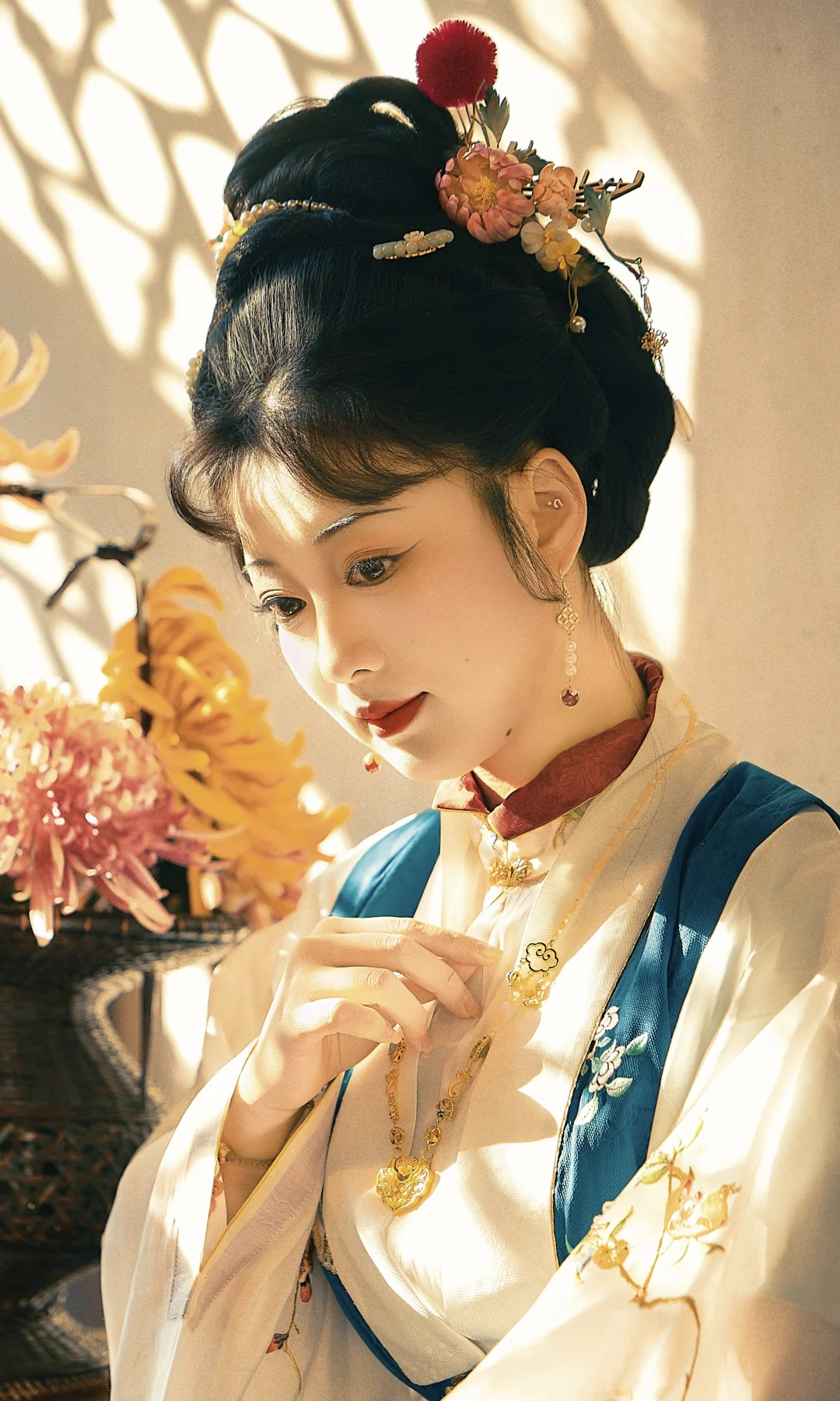 明制｜“小轩窗，正梳妆”🍁
