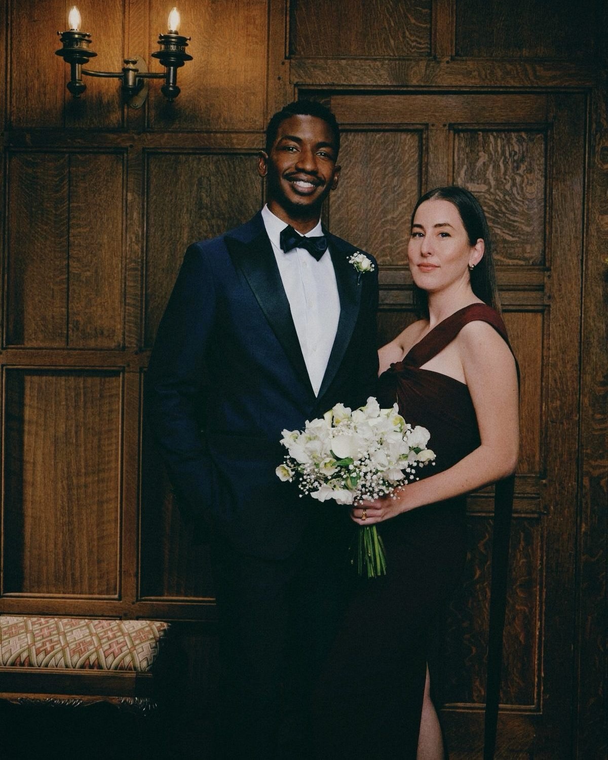 《爱情抓马》释出一组婚礼写真，来自Vogue Weddings杂志 