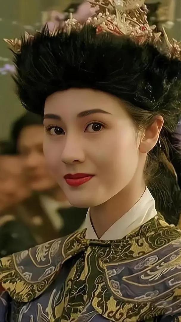 清雅脱俗的美到底长啥样？巧笑倩兮，美目盼兮！