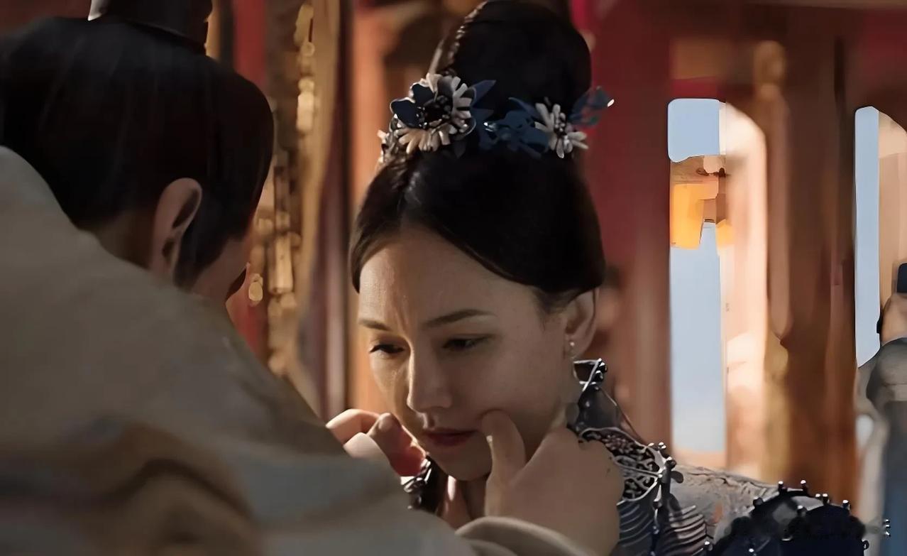 嘉靖年间，一女子因一只男鞋被指通奸，继母绑至官府逼问情夫姓名，锦衣卫指挥使陆炳恰