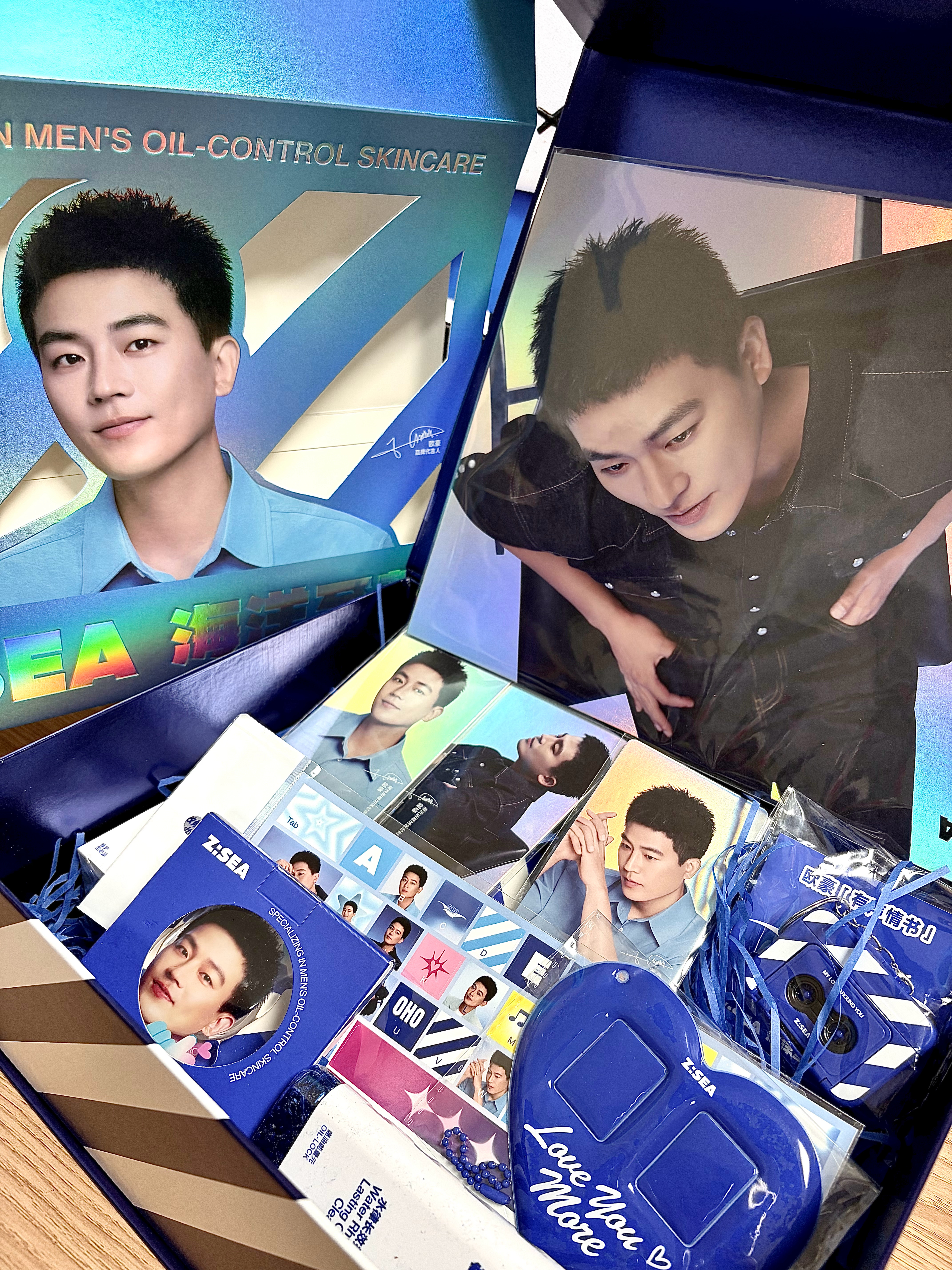 欧豪  💙欧豪海洋至尊品牌代言人 入坑一周美美get这张图做大卡真的是深得我心