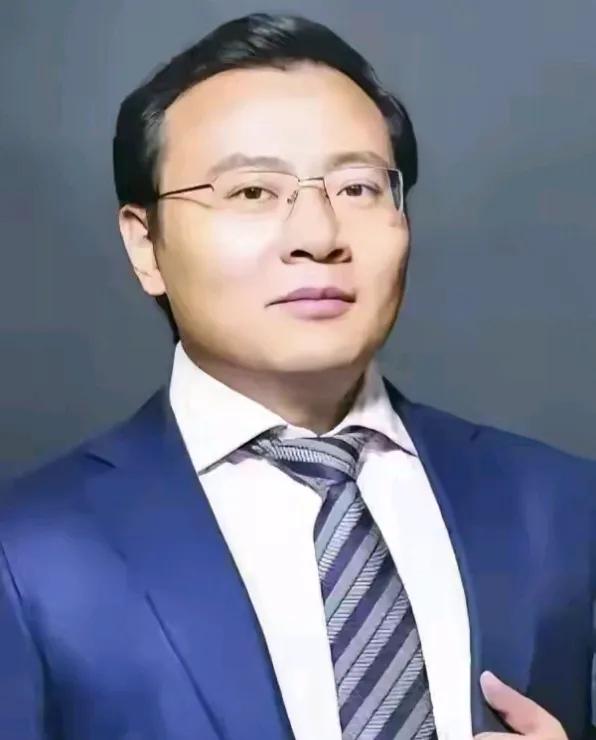 节后见分晓，一个成名，一个成熊！
对于节后A股的走势，两个业界内的知名专家，观点
