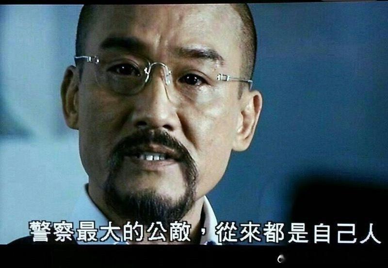 有种說法，蚊子叮人，千百年都是，黃尸乱港，也是一直都是發生。好了，我們做了蚊帳，