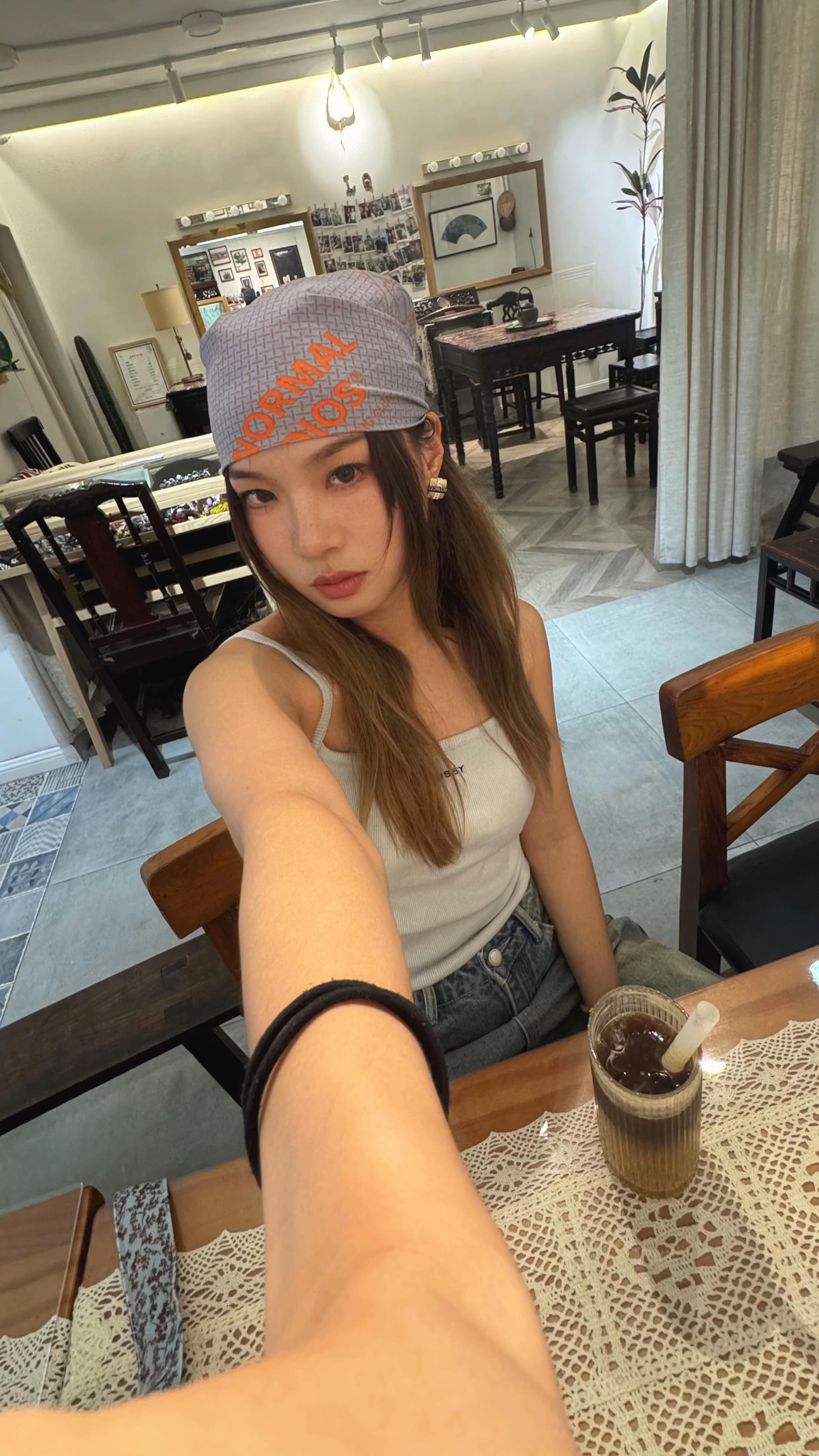 “允许所有情绪自由的流过我”