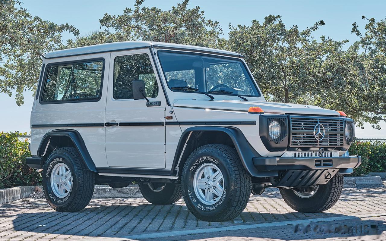 1983年梅赛德斯-奔驰230GE