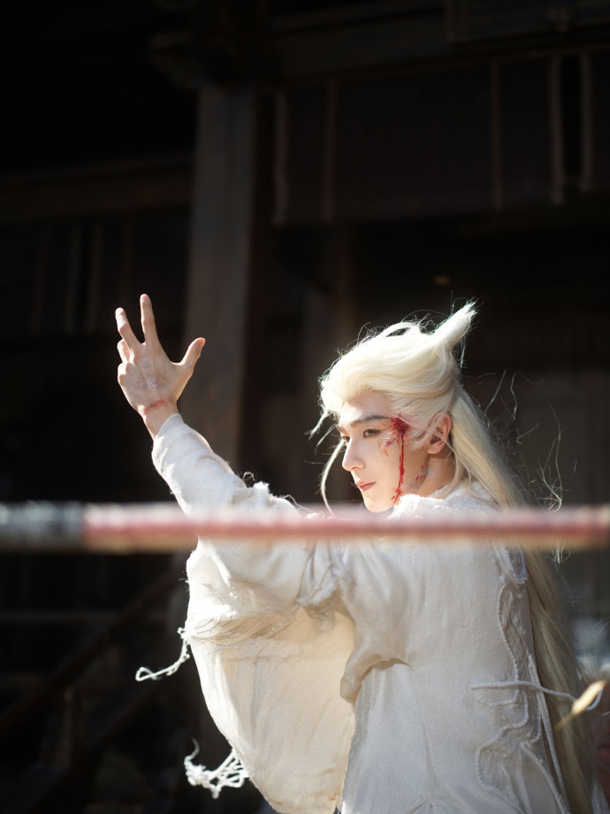 月鳞绮纪九尾狐以命换命 夏之光柳为雪纯爱人设 夏之光柳为雪纯爱人设，月鳞绮纪九尾