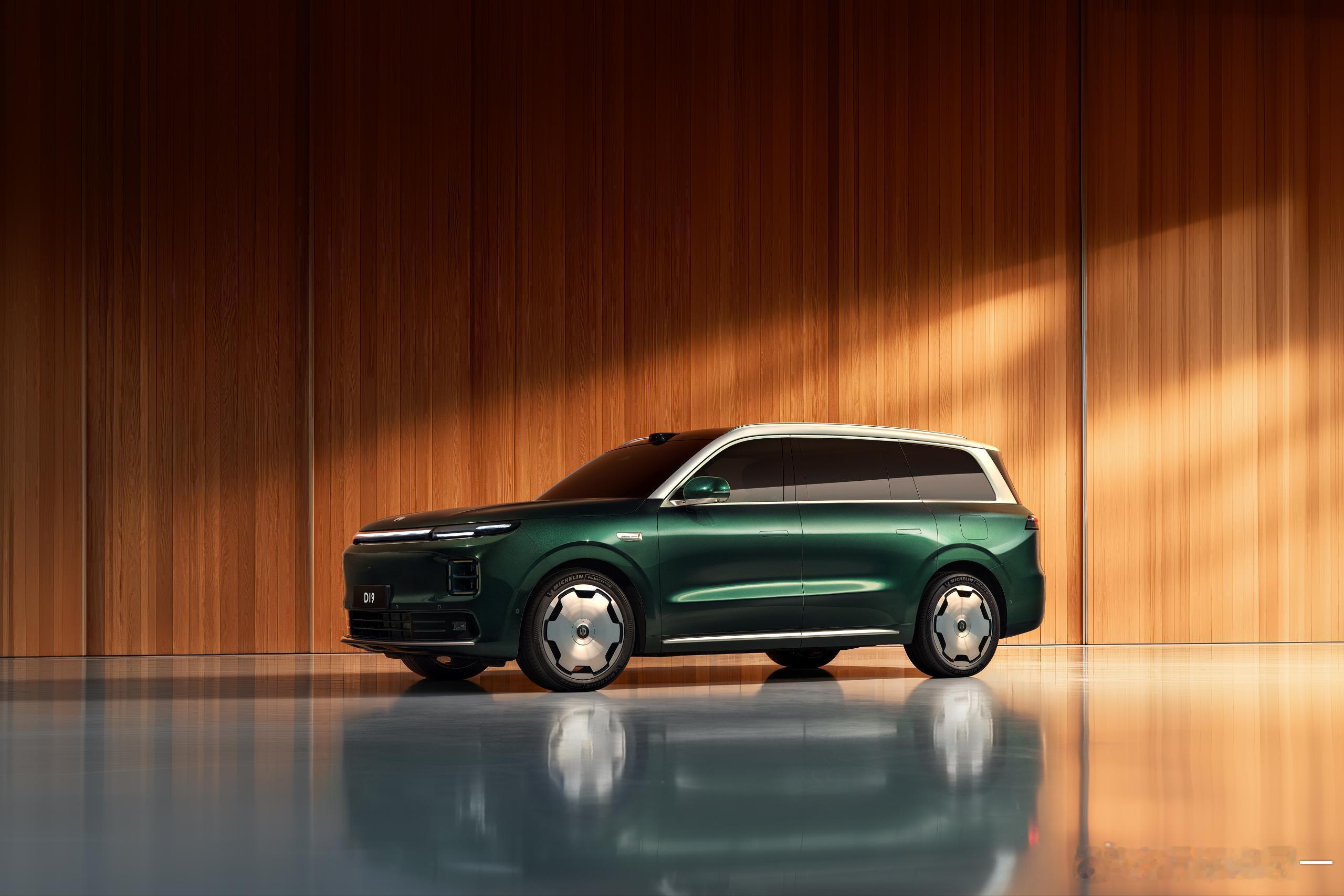 零跑D19纯电500km刷新增程纪录增程车的未来，就是带了个备用发电机的纯电车，