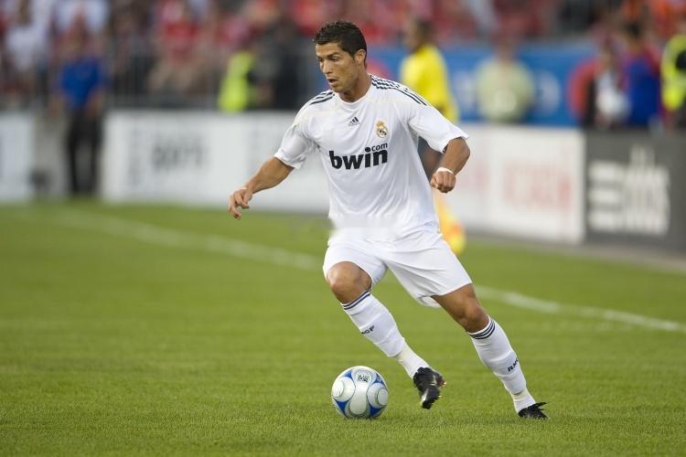 C罗效力期间皇马前33轮进球均达到80粒，离开后仅1个赛季超70球西甲第33轮比