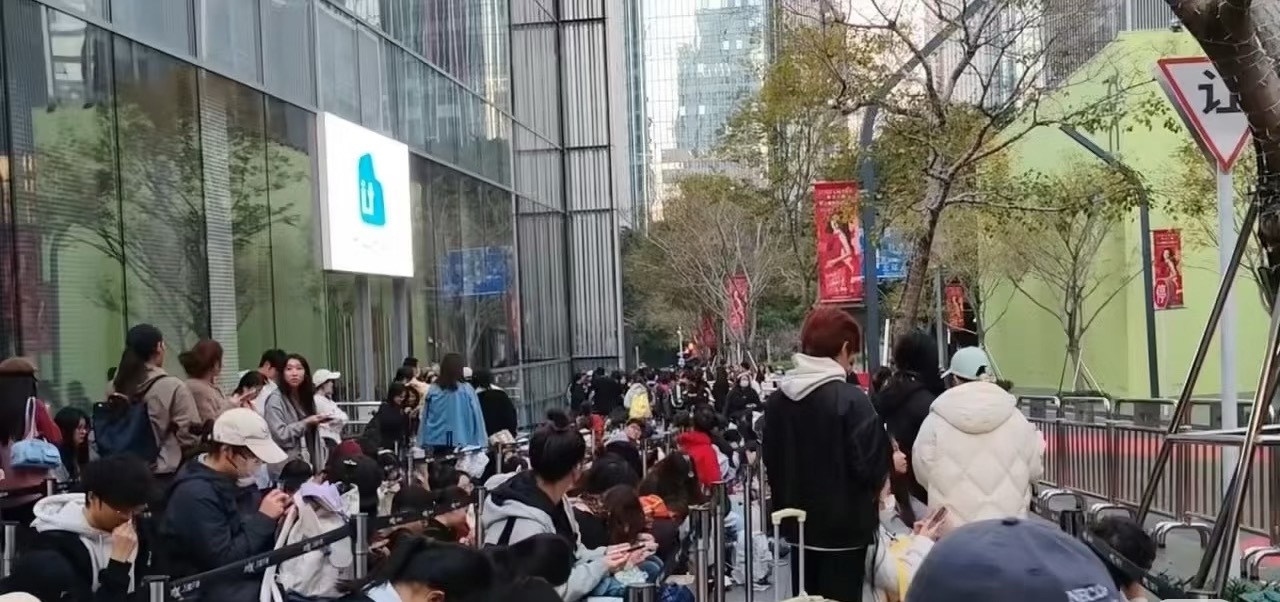 杨幂十年前开过见面会什么时候再次能去见面会见到杨幂小时候喜欢二十多岁的她现在二十