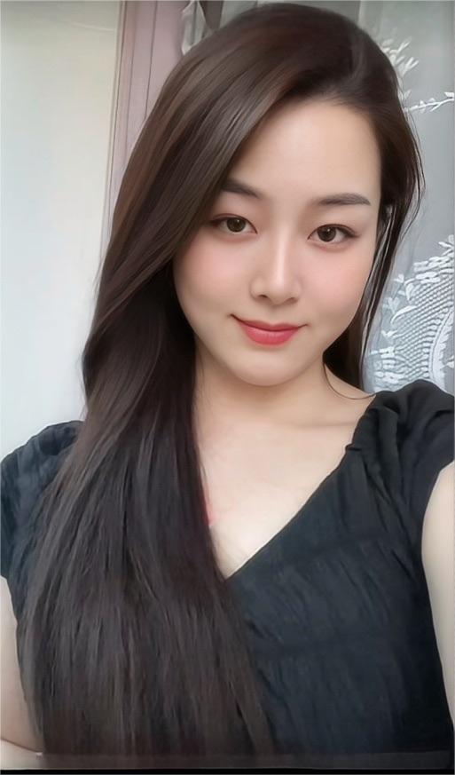 这种少女感的40+女人，你们喜欢吗？中年女性为什么要有“少女感”?