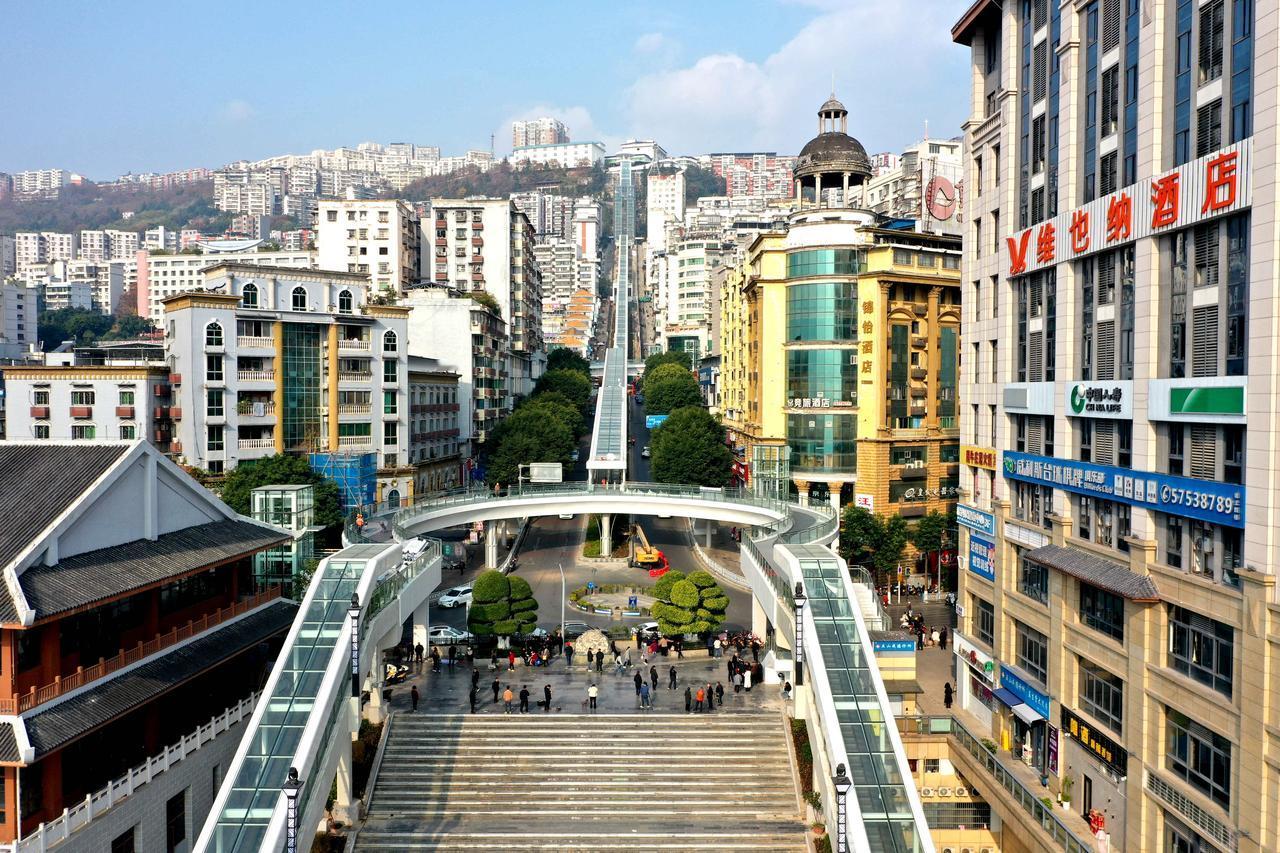 今日（12月19日）核心新闻速览，附关键配图提示👇
 
国内要闻
 
- 海南