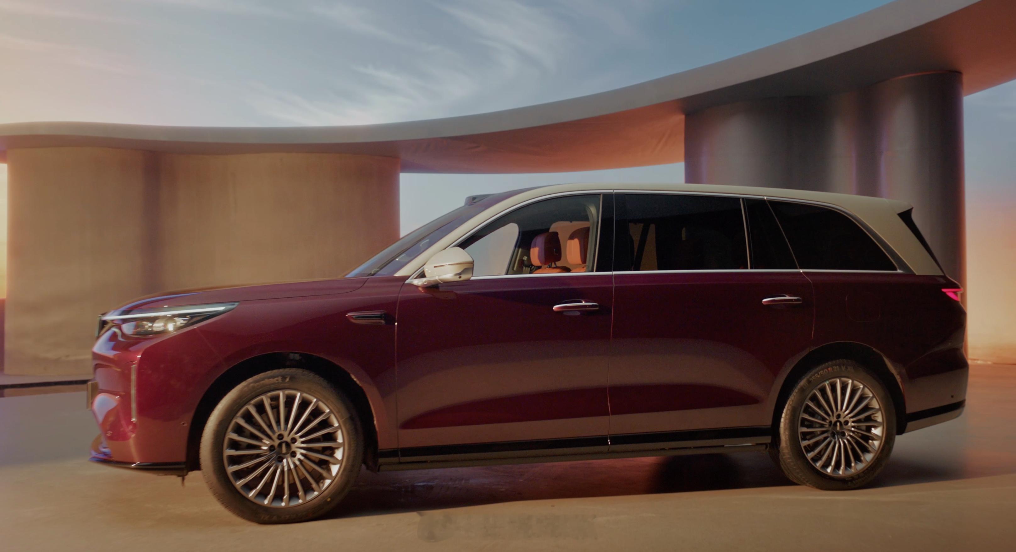 原来魏牌V9X竟有两个尺寸 魏牌V9X出双尺寸，其实不稀奇——高山从7到9、蓝山