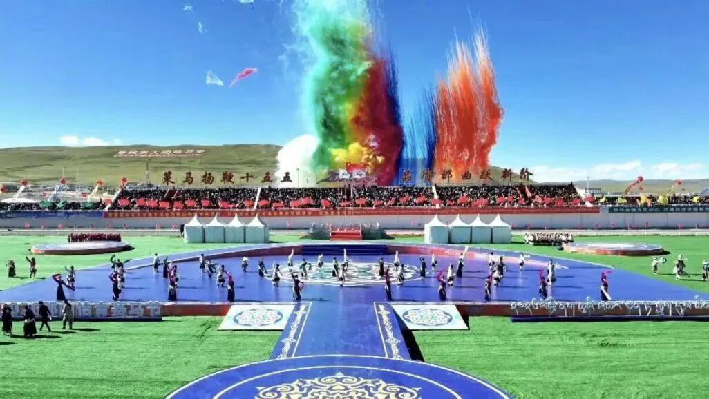 2026那曲恰青赛马节顺利落地，圆满交付！
在羌塘草原，搭起一方舞台，迎接万马奔