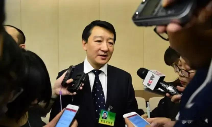 不管多小的官，只要违法违纪，时机到了，就会被查，与摇号限购未必有直接关系#北京市