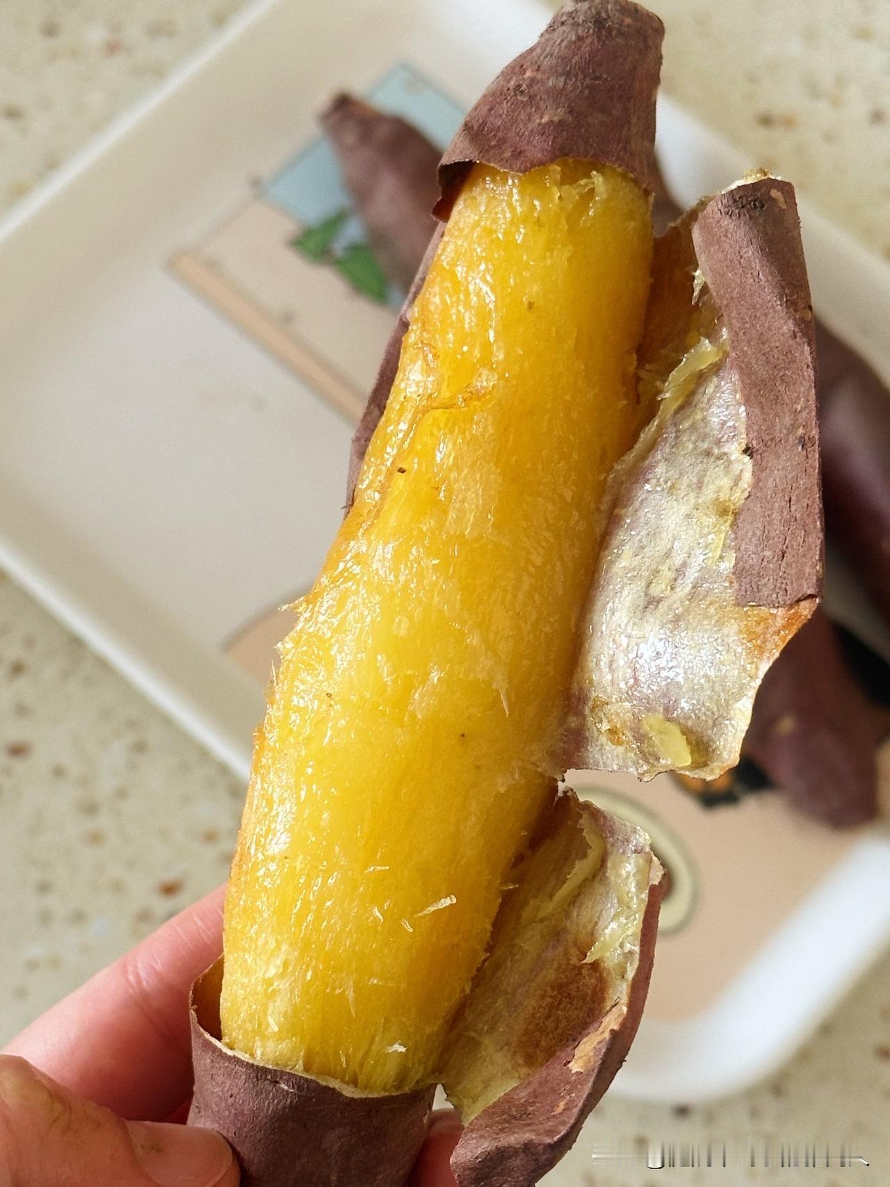 跟风吃红薯减肥法，婆婆却泼我冷水她说：“红薯这玩意儿，在老家都是拿来喂猪的。猪吃