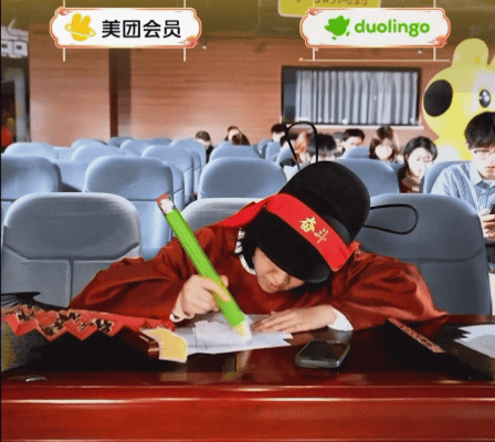 头一次见这样结拜这么会整活你们不要命了，团团多儿结拜还没看够呢，就看到拉宏上场了