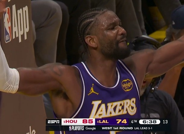 【🏀激情碰撞！艾顿VS申京，篮板争夺战引发犯规争议🏀】NBA季后赛西部首轮G