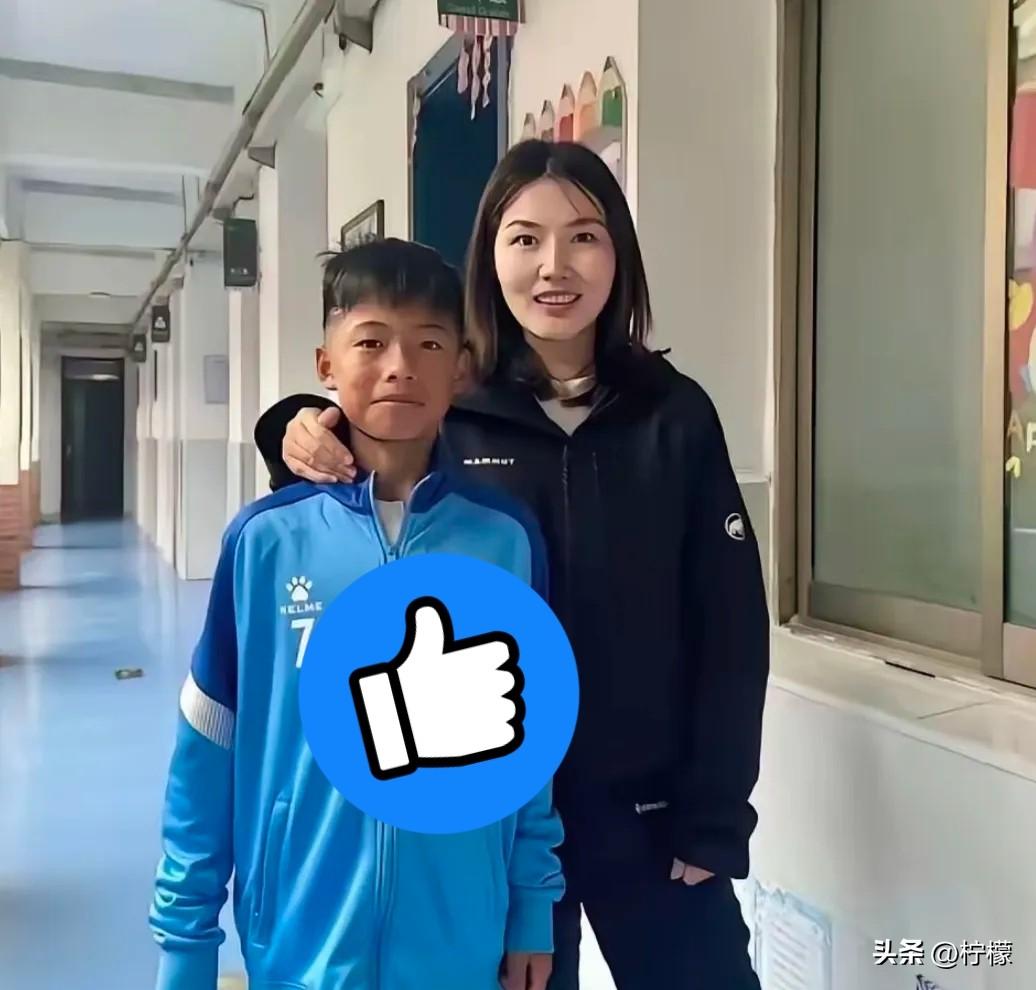 孟新艺回国了。
等着他的，没有欢迎仪式，也没有球迷的欢呼，反倒是学校老师的一句话