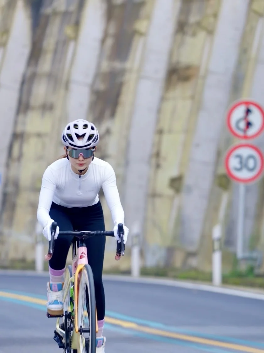 爱上骑行只为邂逅风景