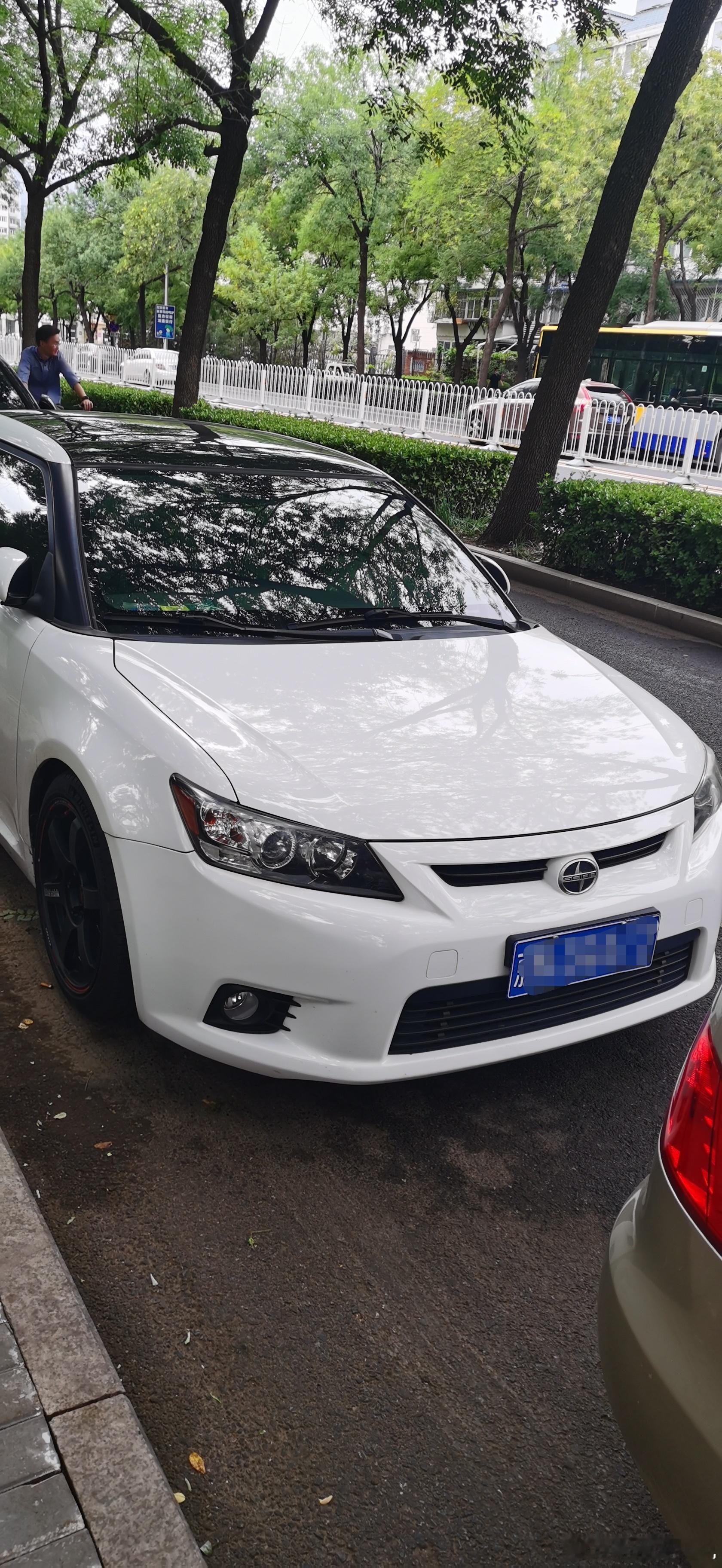 估计全北京也没有几台这车[doge]大v聊车汽车杂谈看图猜车 ​​​