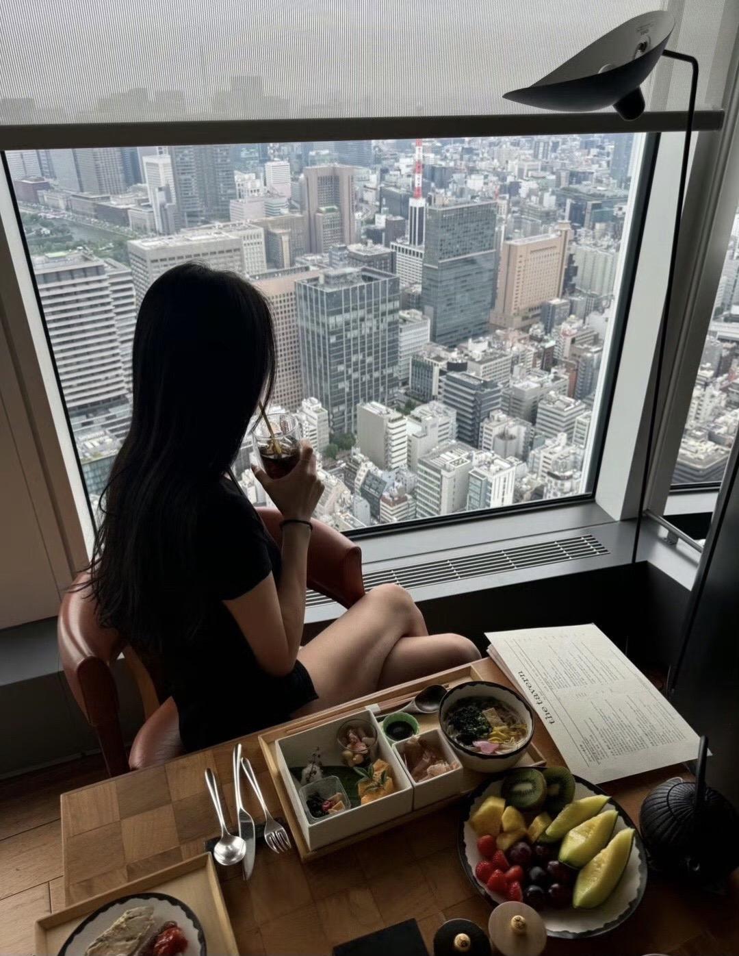 慢慢生活，慢慢感受世界。dou上热门 下午茶 街头随拍 御姐