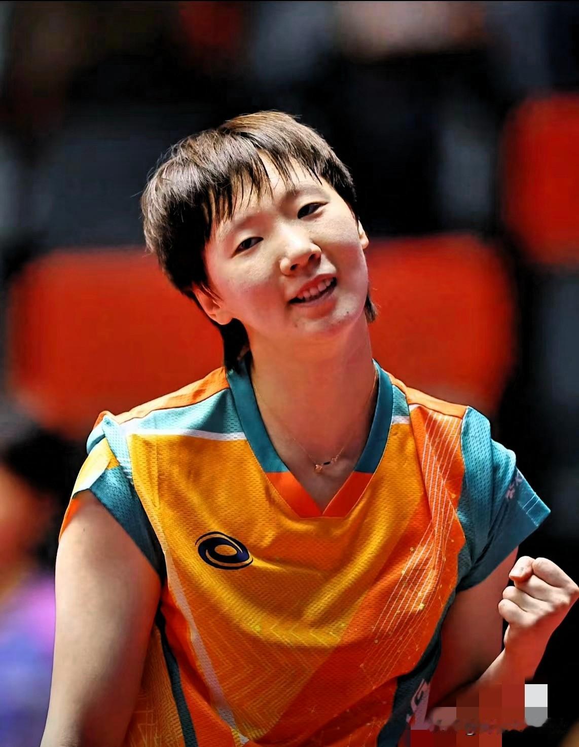 刚才看到这事儿心里真是一震，王曼昱这姑娘，心太实诚了。

奖金刚到手还没捂热乎呢