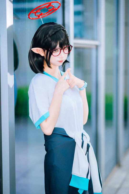 不和绫音一起玩么