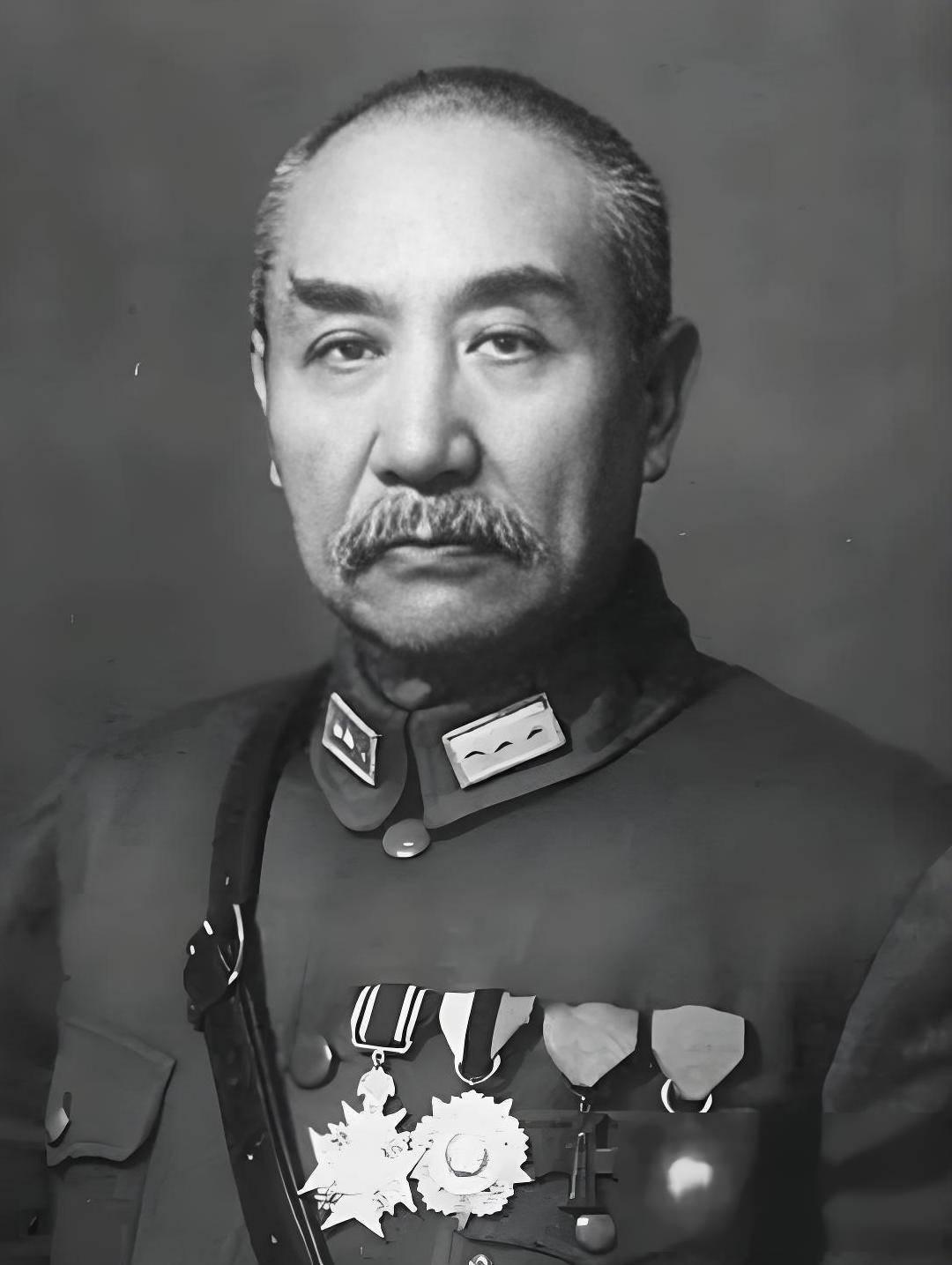 解放军重兵包围太原长达半年，为何阎锡山部队宁可死战也不投降
 
说到底，这事儿根