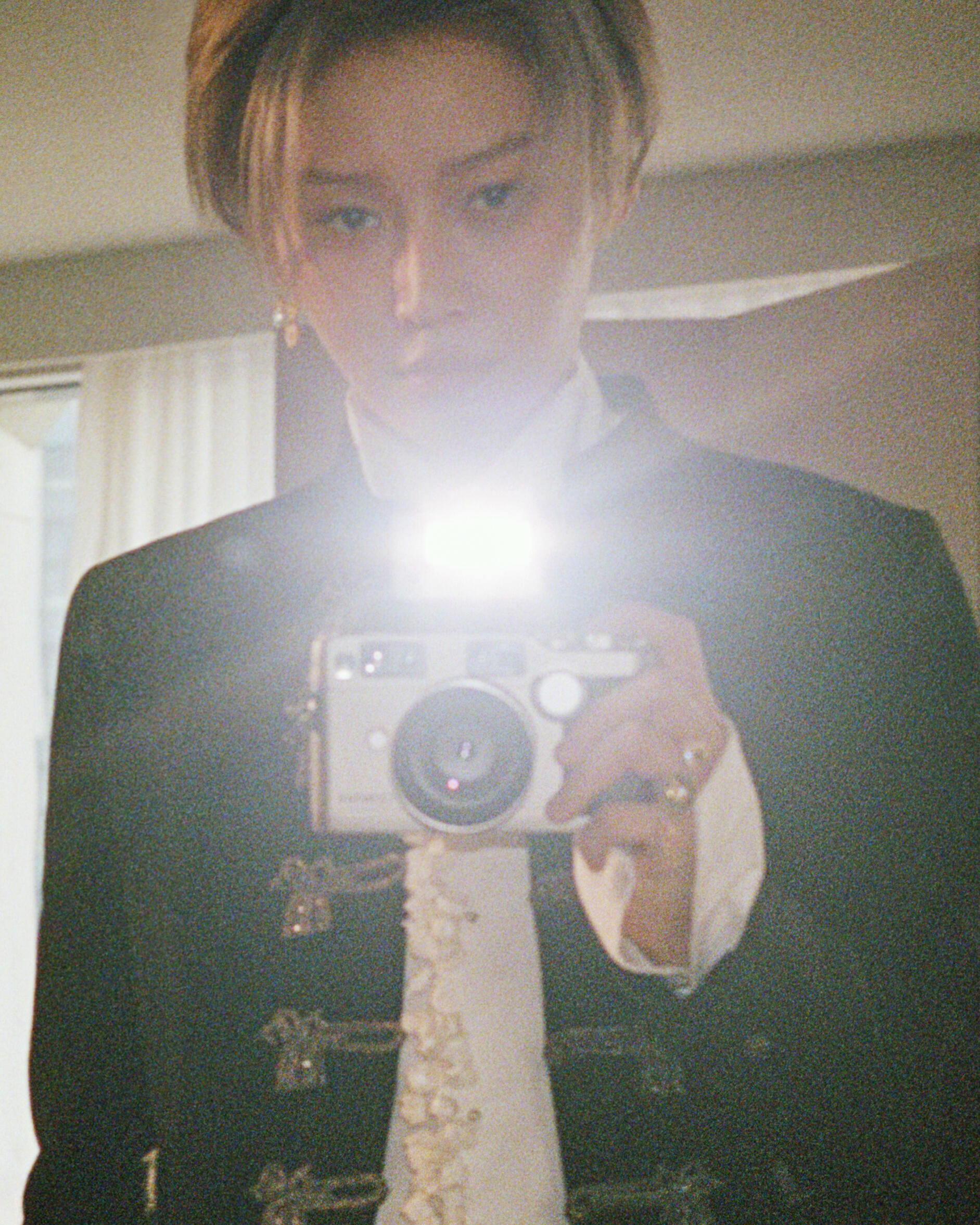 刘雨昕 × 北京迪奥之家Dior 全球品牌大使身穿 Dior by Jonath