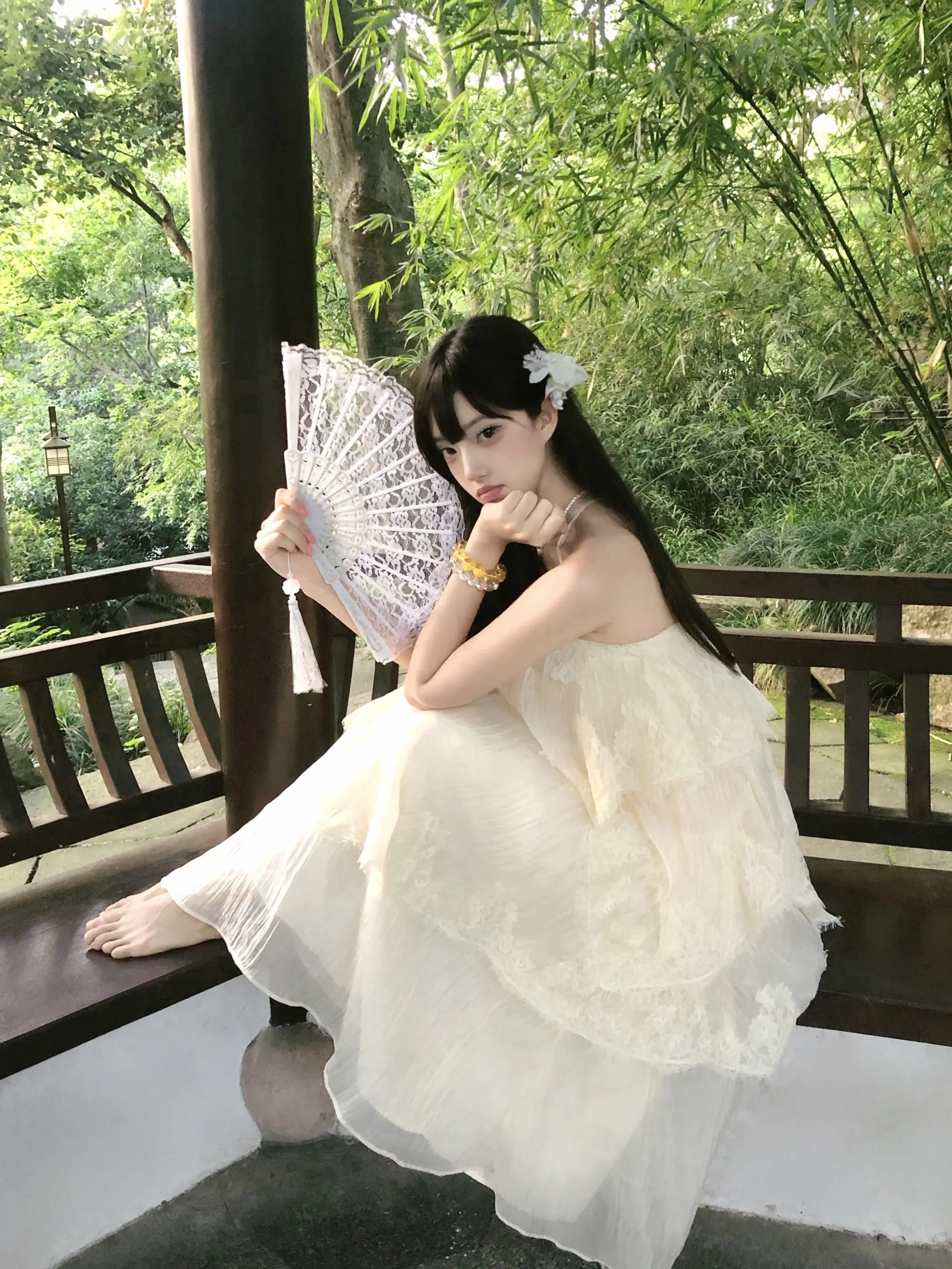 你眉目如当年。