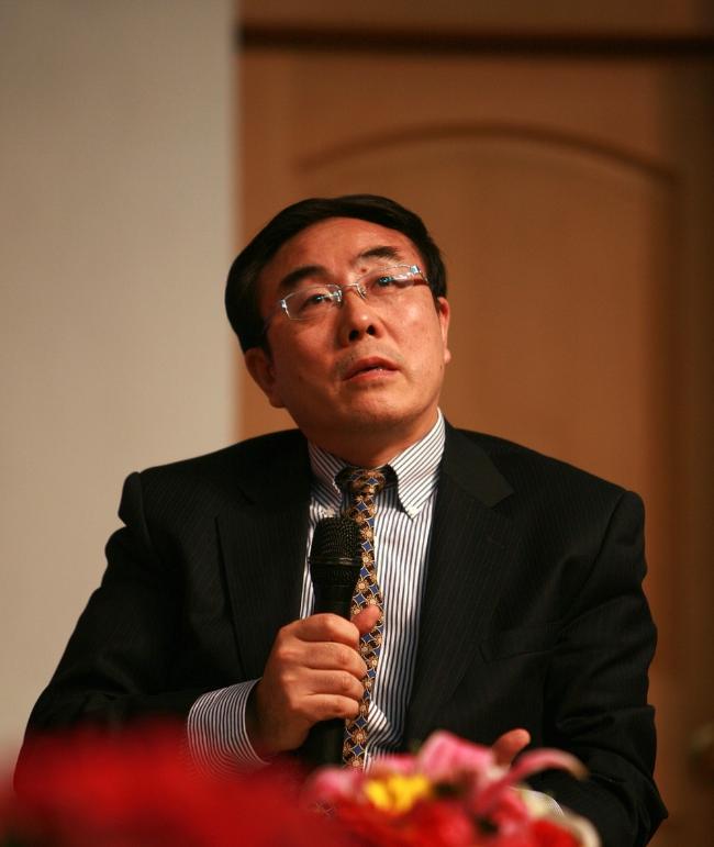 为股民发声的刘纪鹏教授，昨日在直播间又狠狠地批评了制度的不公平性，其中重点提到了