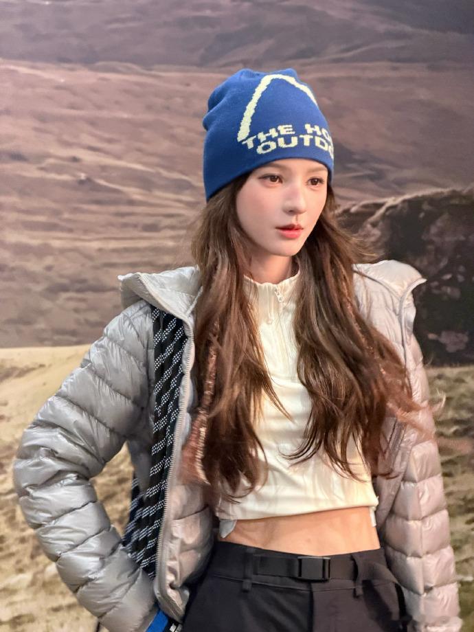张予曦小雀斑张予曦怼脸这么萌 小雀斑好可爱，怼脸也太萌了 ​​​