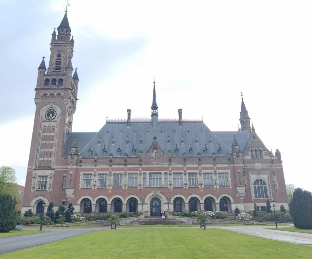 海牙国际法庭审判杜特尔特，就是被霸权利用的工具。2026年4月，法庭上诉分庭驳回