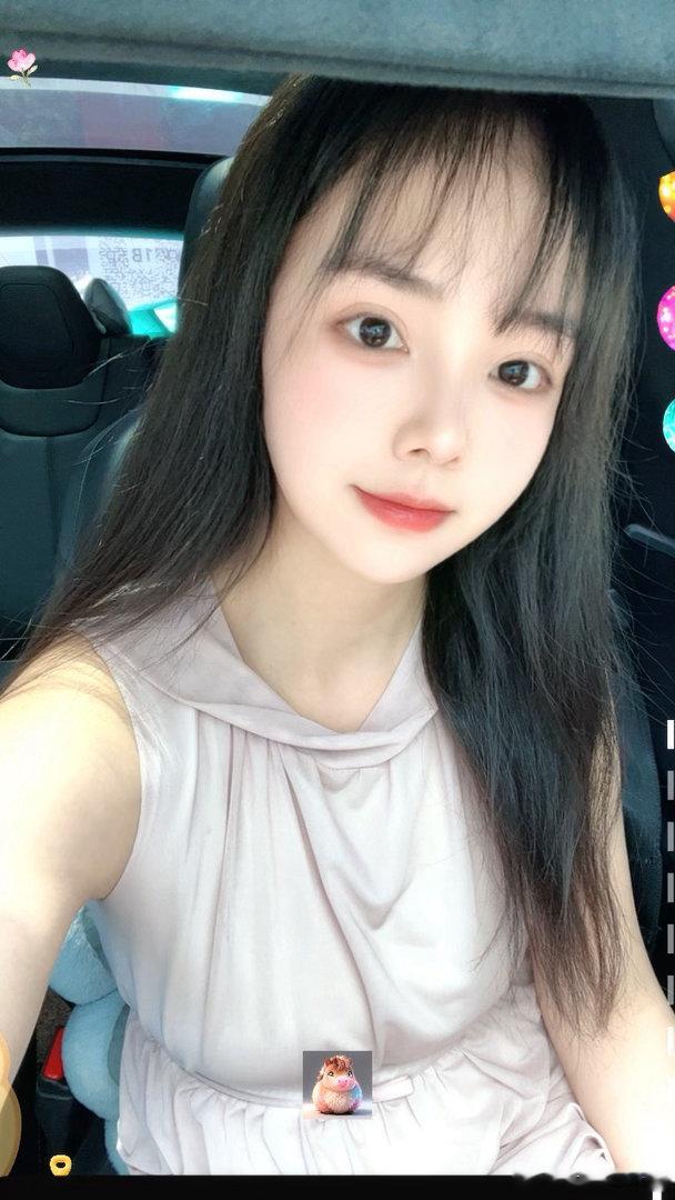 白天忙着谋生，夜晚忙着自愈，这就是普通人的日常。 