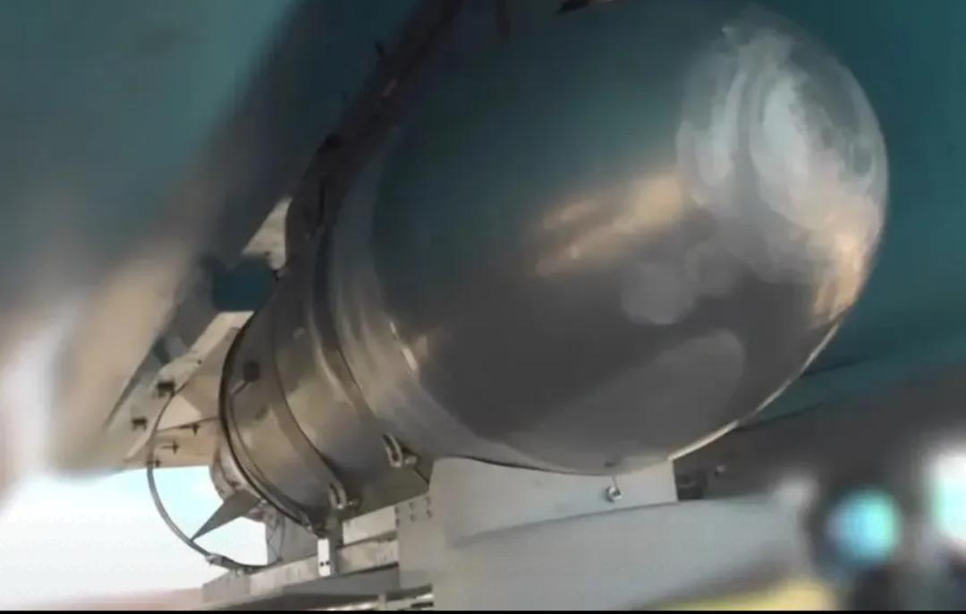 昨天和今天，俄罗斯空天军分别投掷1枚FAB-3000滑翔制导炸弹，摧毁了季米特洛