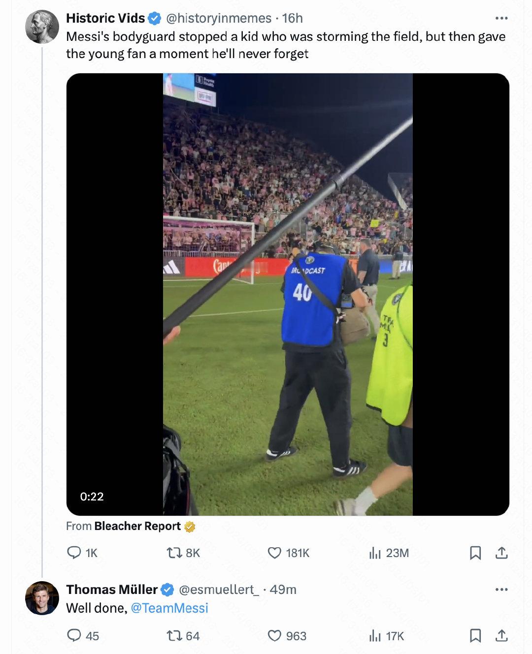 【哦莫👀】保镖亚辛让闯球场的小男孩和梅西合影，亚辛和梅西友善的态度得到了球迷的