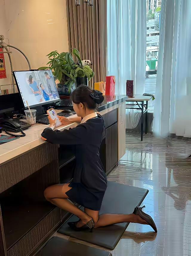 很好奇！很多酒店的前台都很年轻漂亮，她们工资又不高，工作又不轻松，为什么还抢着干