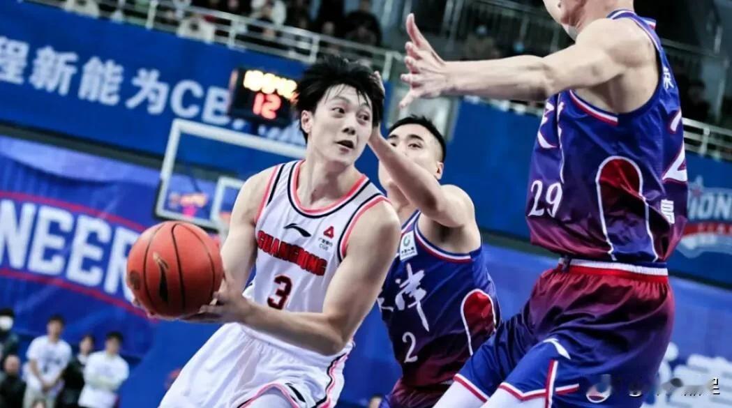 广东队今晚在客场通过加时以112：113不敌天津队，本赛季常规赛第3次输给对方，