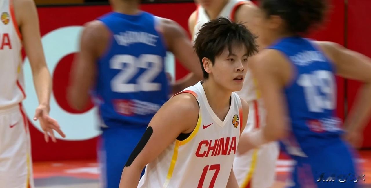 31:48，女篮世界杯中国对阵法国1/4决赛半场结束，中国队落后17分。真的不是