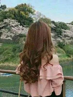 母亲积一分善，孩子多十分福
 
好多妈妈一辈子拼命忙活，攒钱、择校、拼尽全力给孩