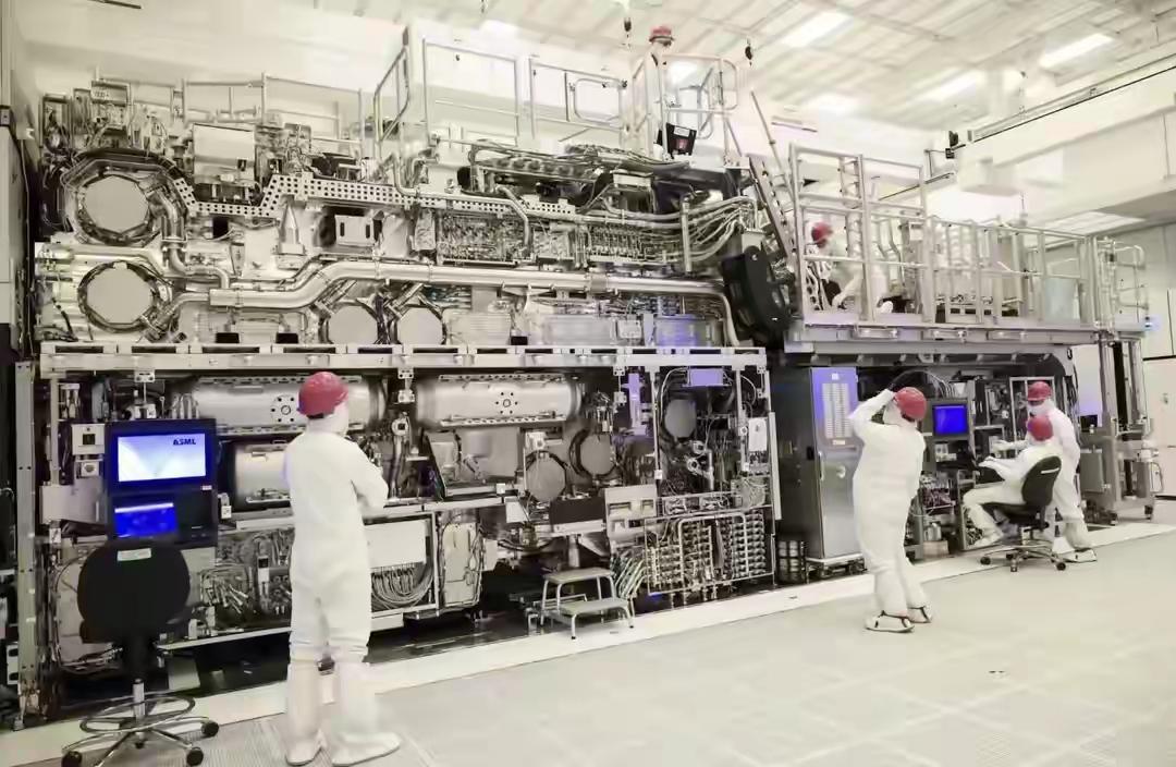 一、最新情况（2026.6.18–19）
 
美国商务部确实在向ASML“发难”