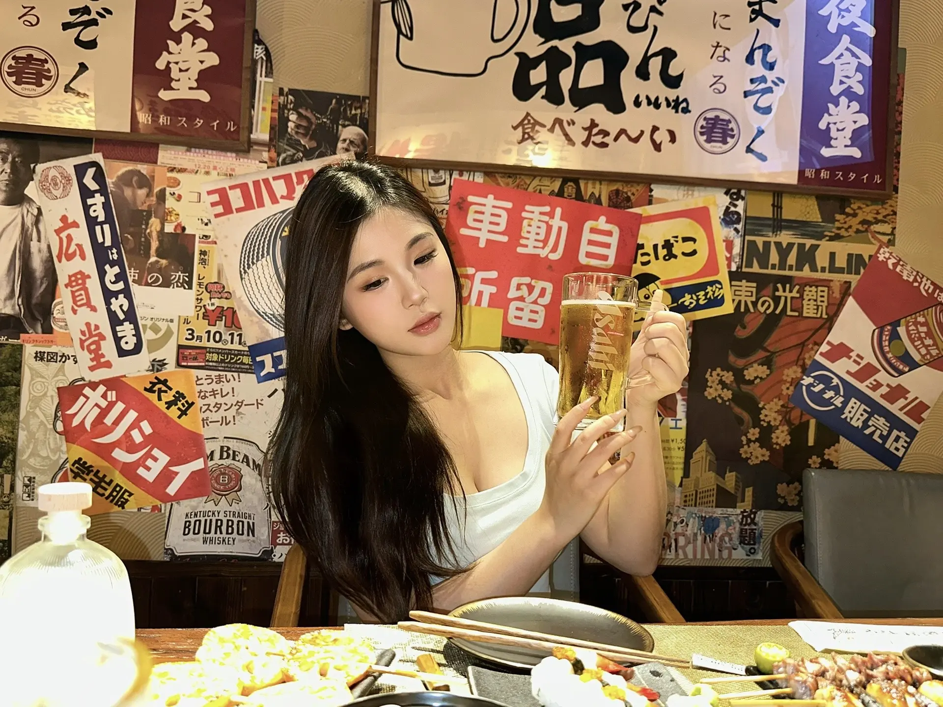 漂亮的脸太多了 所以我只想做一个幸福小女孩