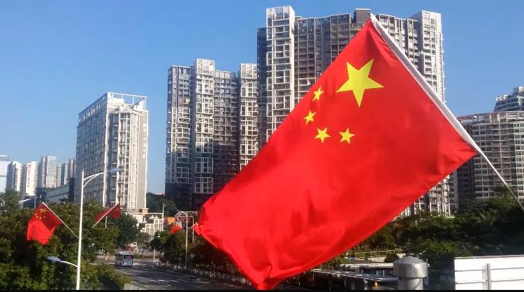 评论头条：遂宁市国庆节氛围布置，城市盛装迎国庆
随着国庆节的临近，遂宁市的大街小