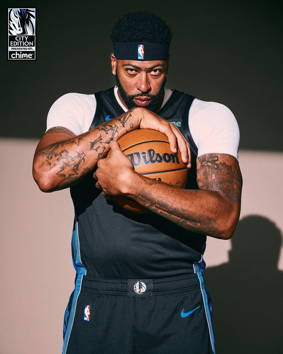 理性讨论，现阶段32岁的浓眉能交易什么级别的球员，Top5是不会再有了。 