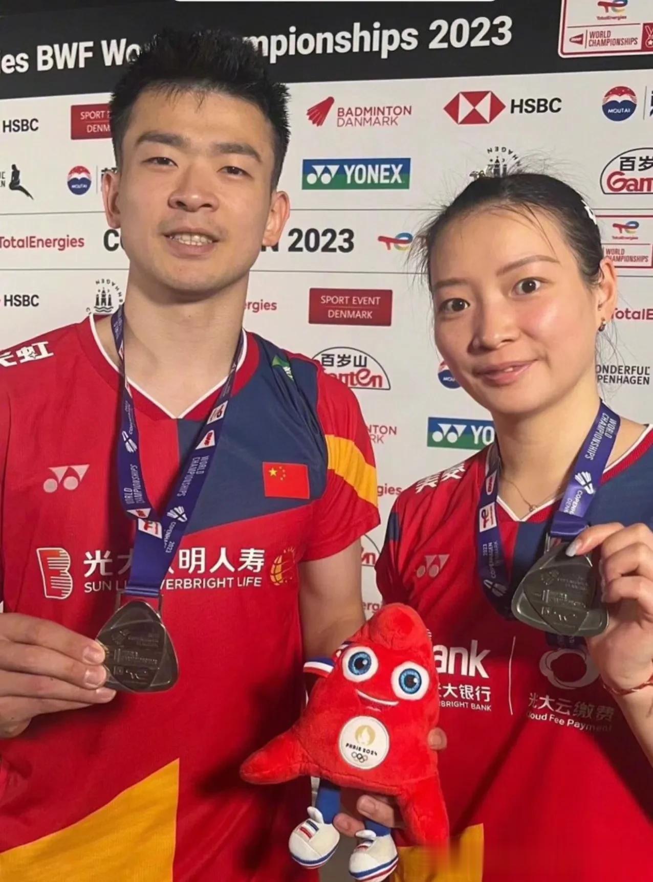 过了好几天。
关于这次比赛结果，决赛当天我在想，真的很希望雅思能拿下。

不是